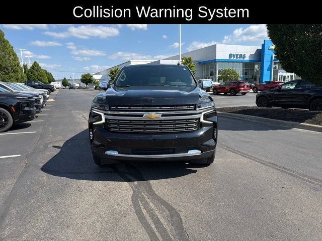 Used 2023 Chevrolet Suburban Premier AWD/4WD image 2
