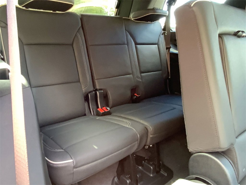 New 2026 GMC Yukon Elevation image 30