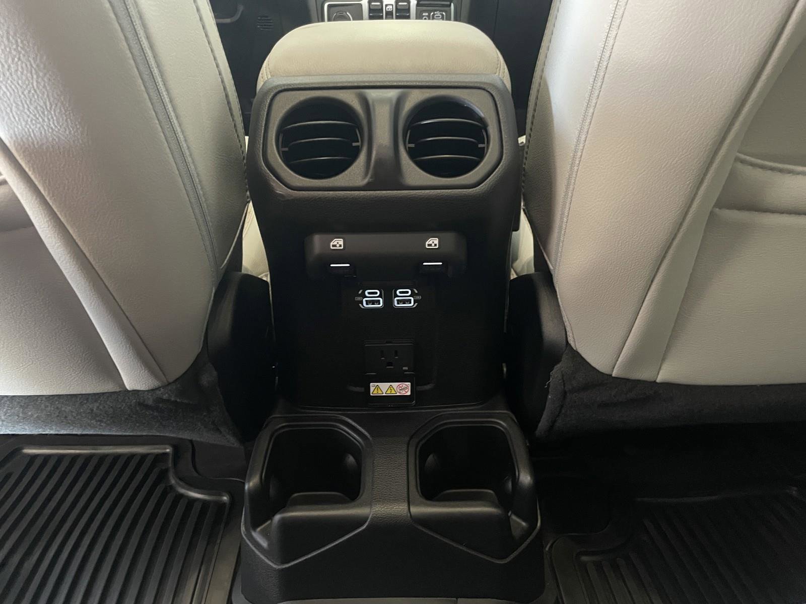 Used 2023 Jeep Gladiator Overland image 29