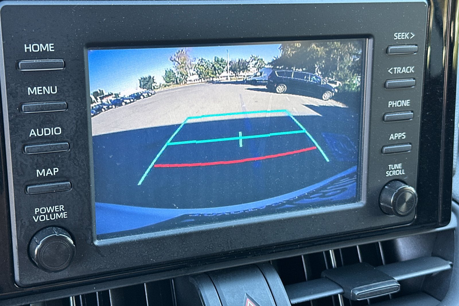 Used 2019 Toyota RAV4 LE w/ All Weather Liner Package AWD/4WD image 23