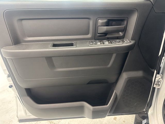 Used 2024 RAM 3500 Tradesman w/ Chrome Appearance Group image 18