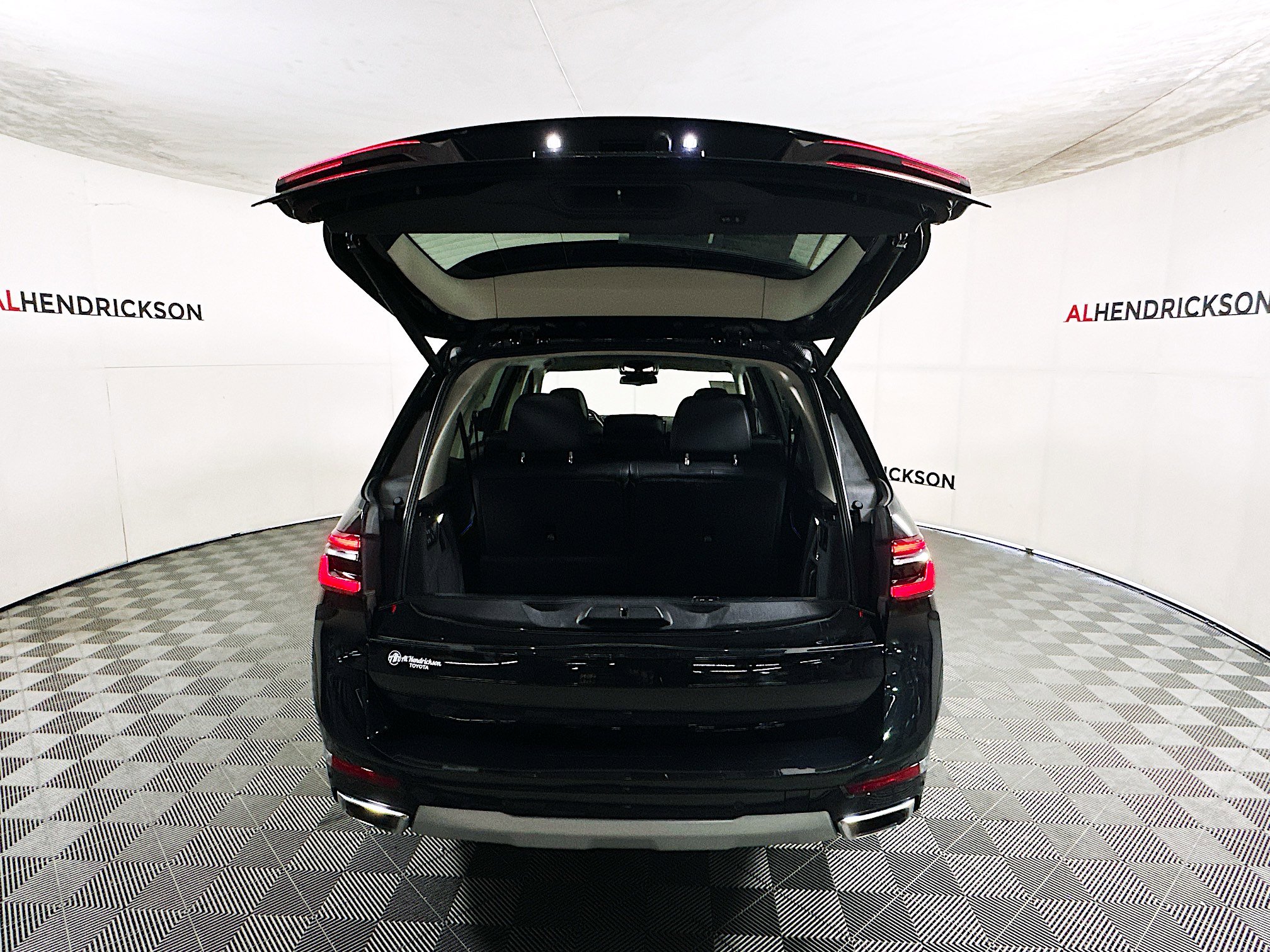 Used 2025 BMW X7 xDrive40i image 31