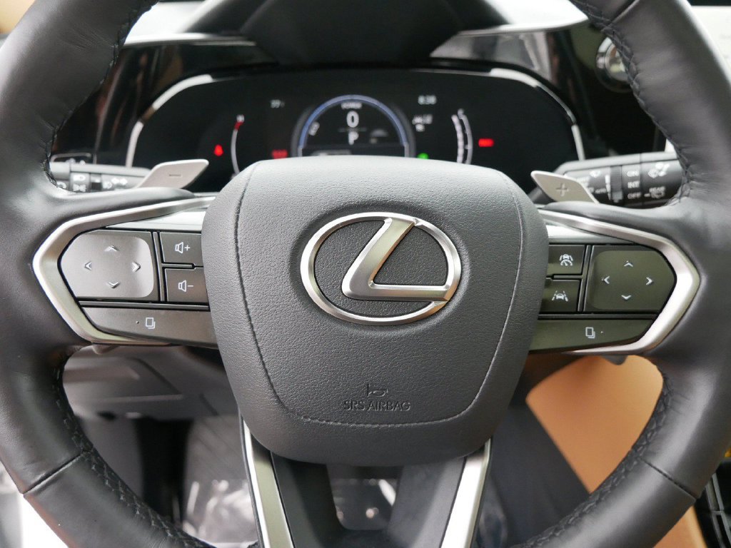 Certified 2025 Lexus NX 350h AWD w/ Rear Seat Package image 19