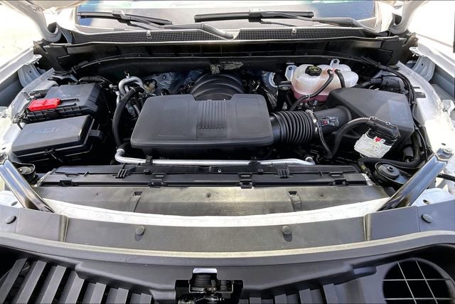 Used 2024 Chevrolet Suburban Premier AWD/4WD image 21