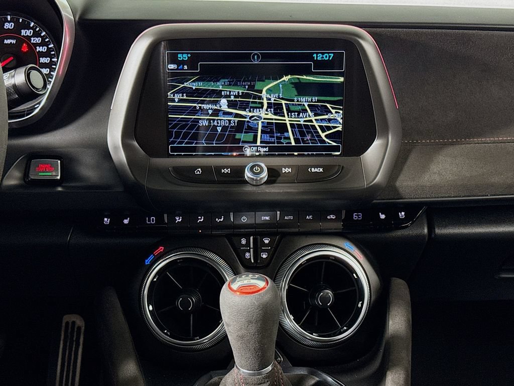 Used 2018 Chevrolet Camaro ZL1 RWD image 18