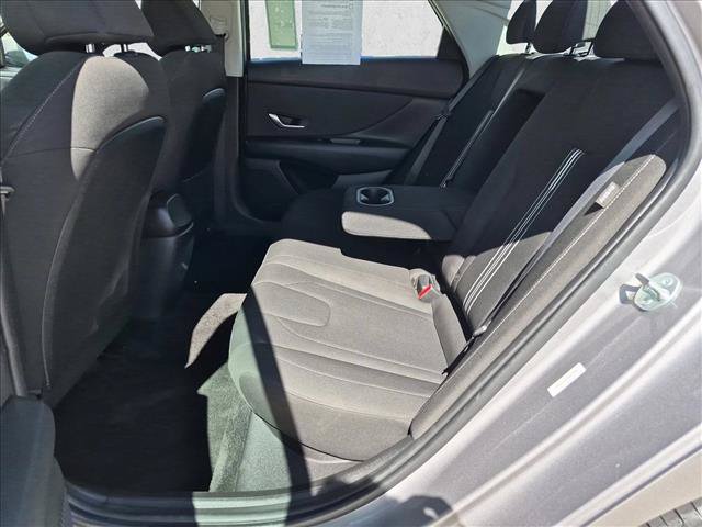 Used 2025 Hyundai Elantra SEL FWD image 20