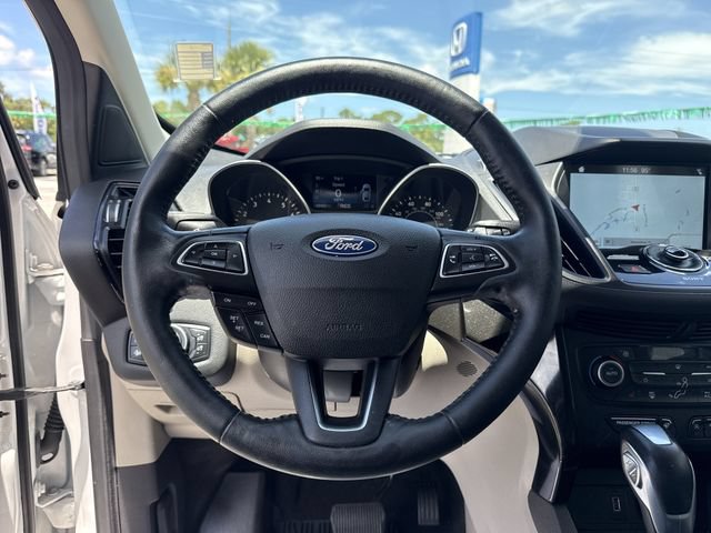Used 2019 Ford Escape Titanium w/ U0J03 - Titanium Tow Package FWD image 38