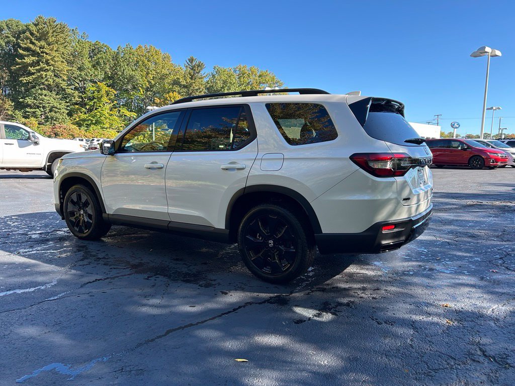 New 2026 Honda Pilot Black Edition image 6