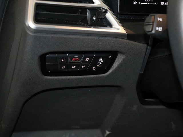 Used 2025 BMW 330i xDrive Sedan image 25