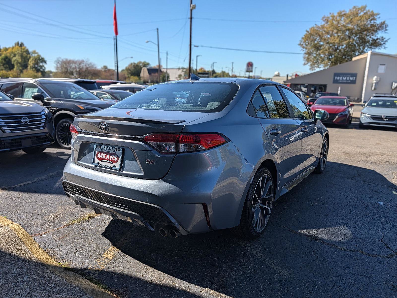 Used 2022 Toyota Corolla SE w/ Carpet Mat Package (TMS) FWD image 10
