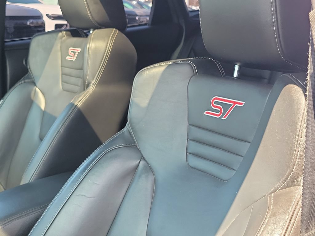 Used 2013 Ford Focus ST FWD image 13