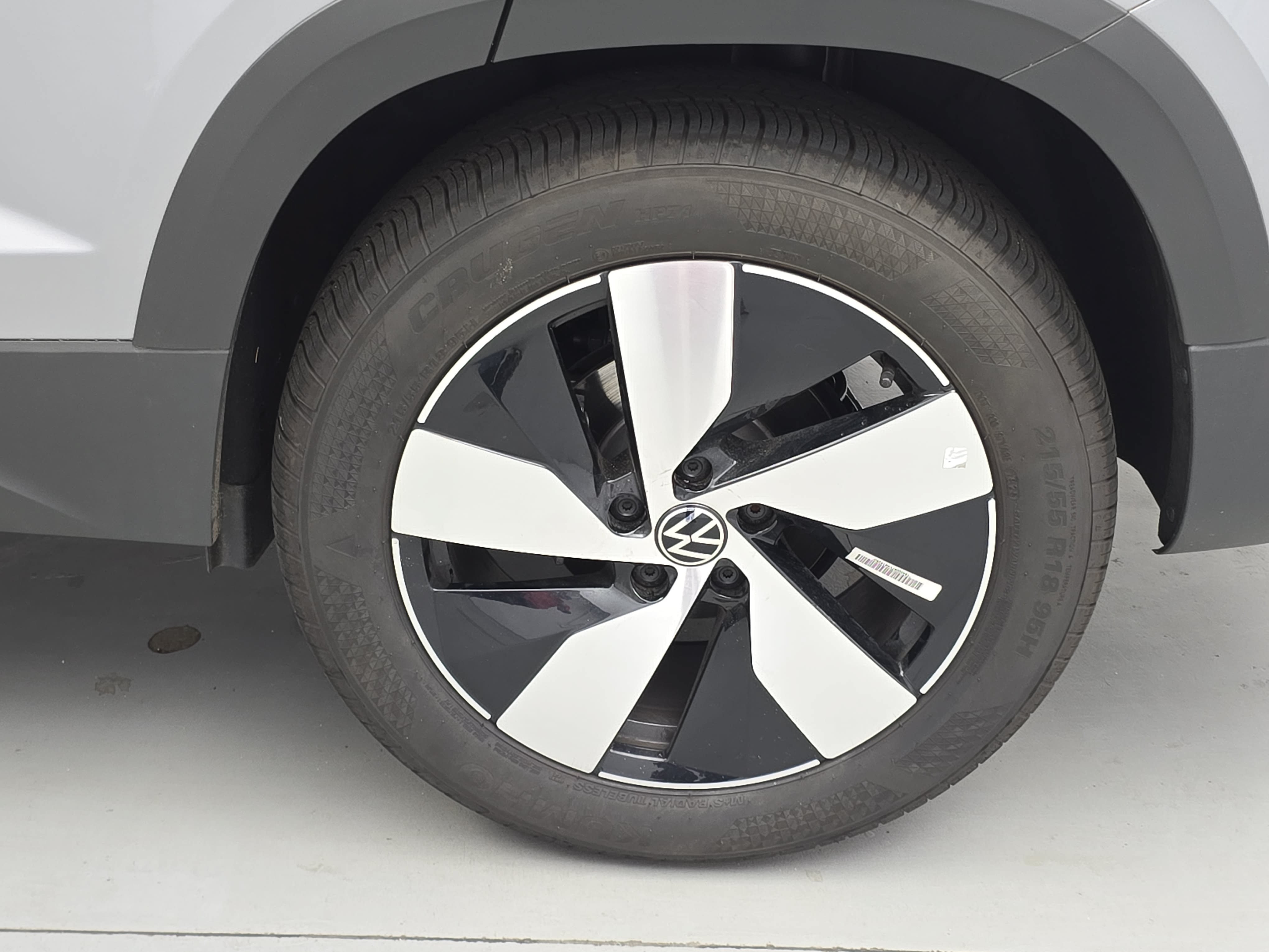 Used 2025 Volkswagen Taos S AWD/4WD image 32