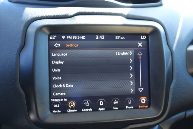 Used 2023 Jeep Renegade Altitude w/ Sun/Sound Group AWD/4WD image 29