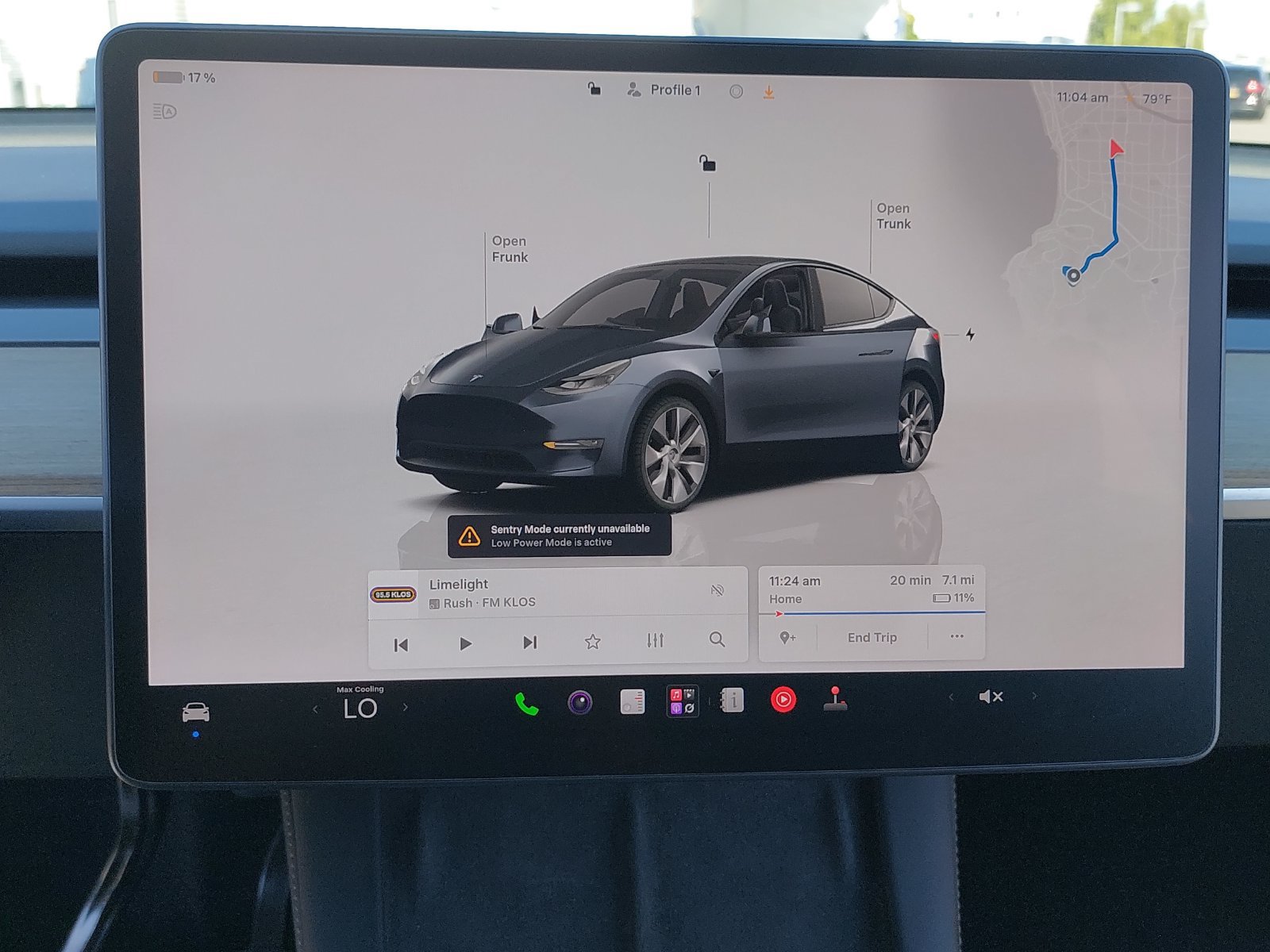 Used 2023 Tesla Model Y 2WD image 23