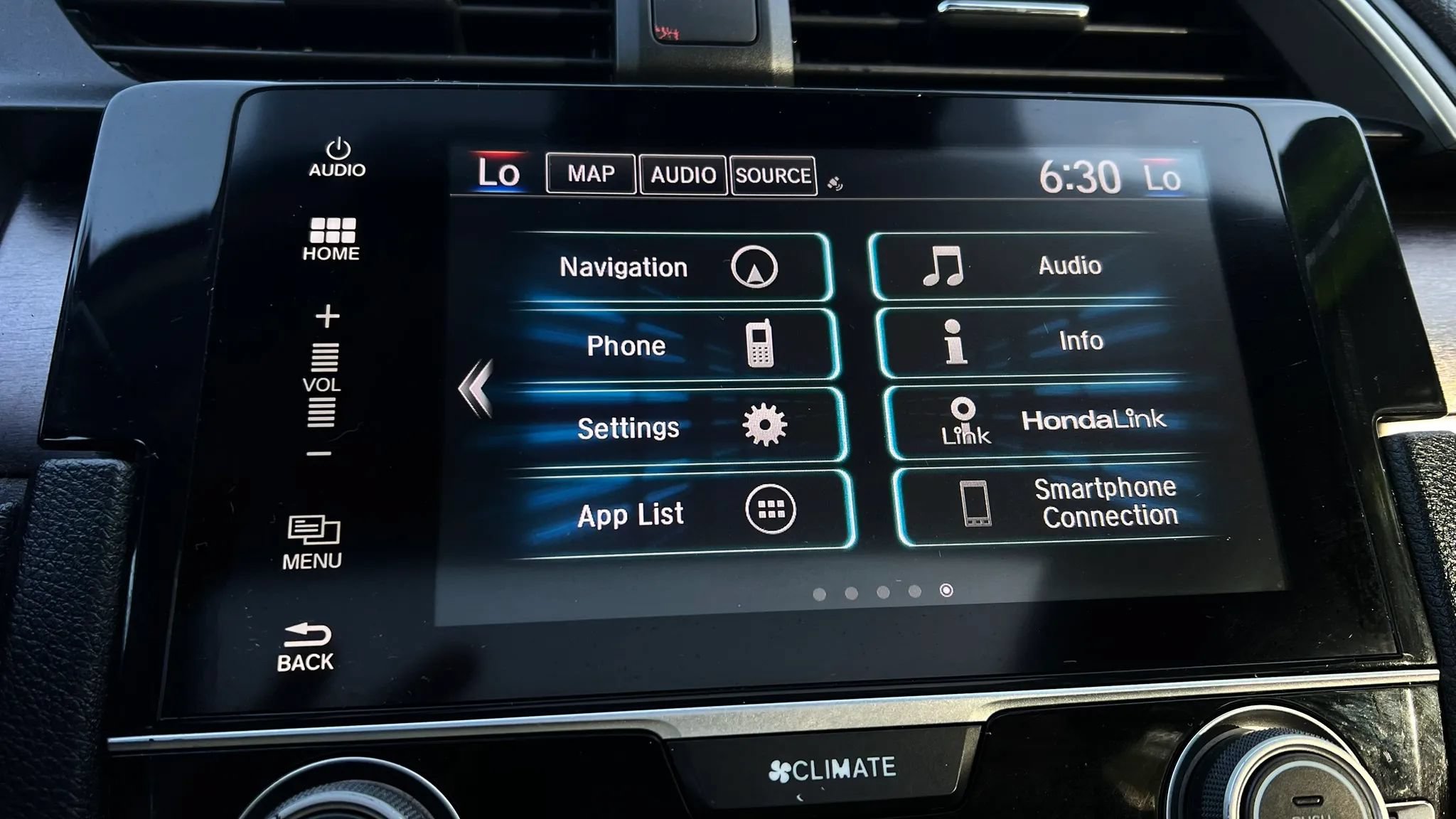 Used 2017 Honda Civic Touring image 37