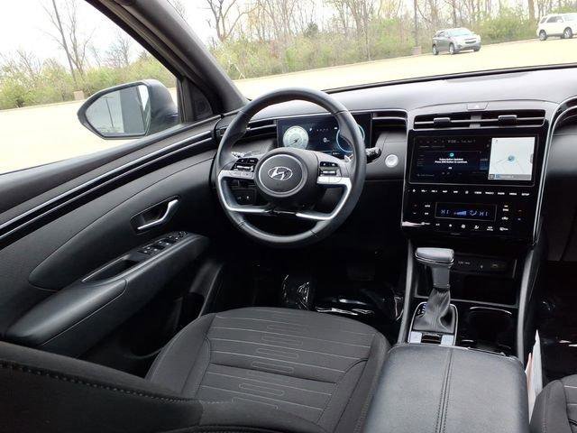 Used 2023 Hyundai Santa Cruz SEL Premium image 6