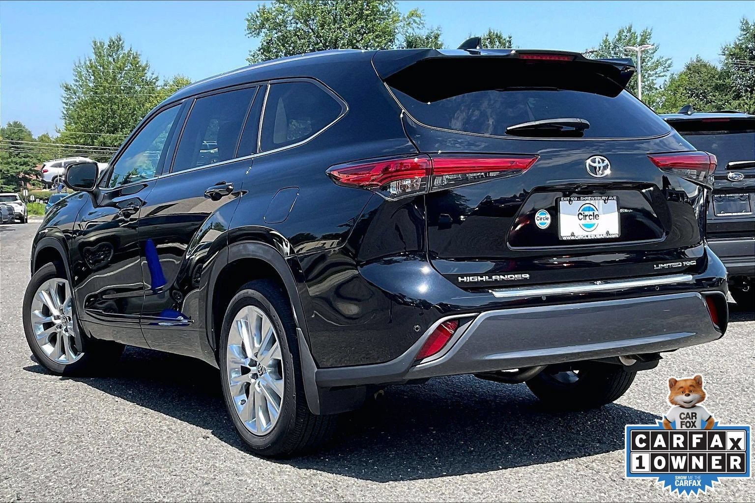 Used 2023 Toyota Highlander Limited AWD/4WD image 12