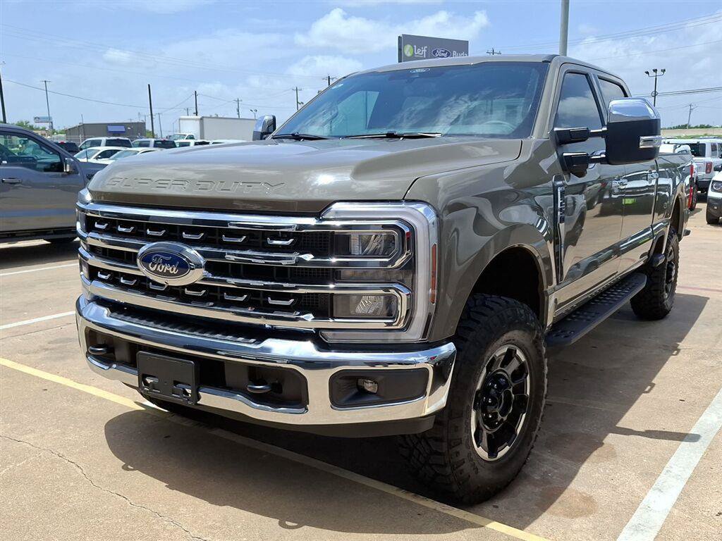 Used 2026 Ford F250 Lariat w/ Tremor Off-Road Package AWD/4WD image 4