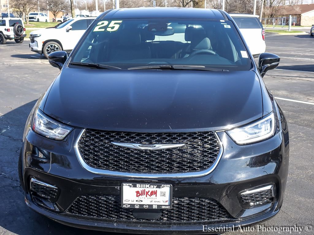 Used 2025 Chrysler Pacifica Select FWD image 7