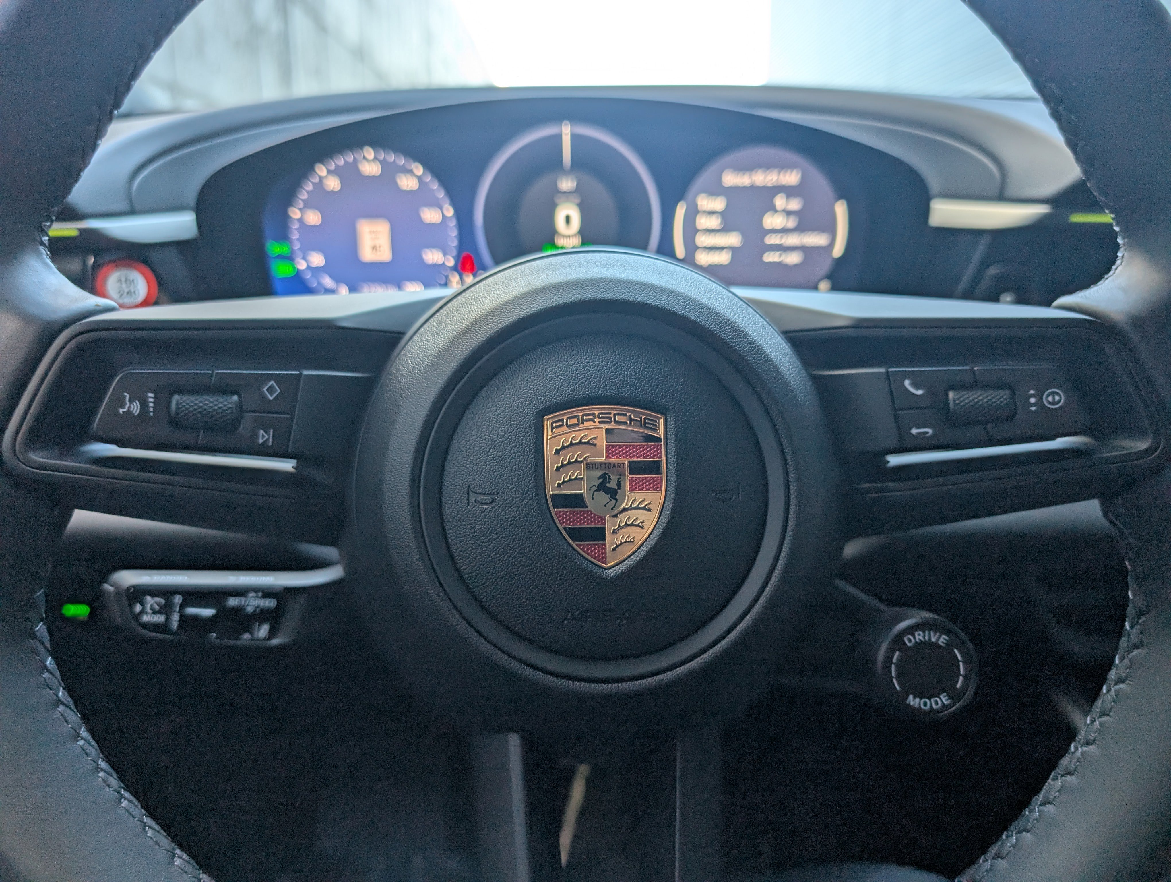 Used 2025 Porsche Macan Electric image 35