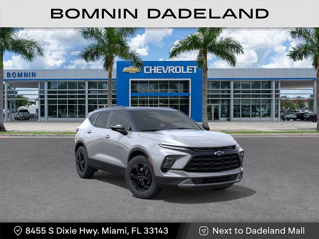 New 2025 Chevrolet Blazer LT w/ Midnight/Sport Edition image 2