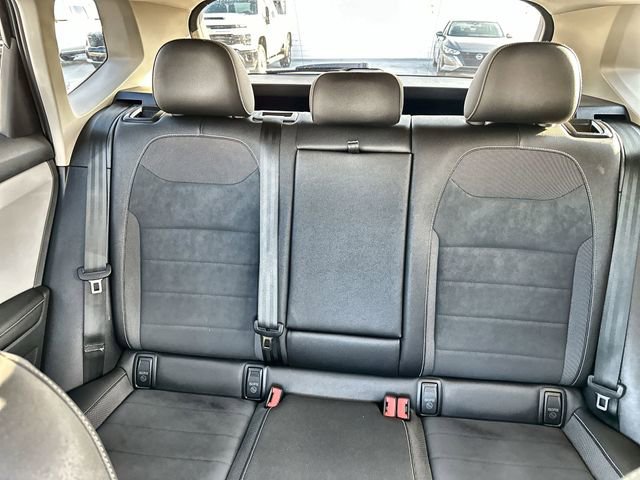 Used 2024 Volkswagen Taos SE image 27