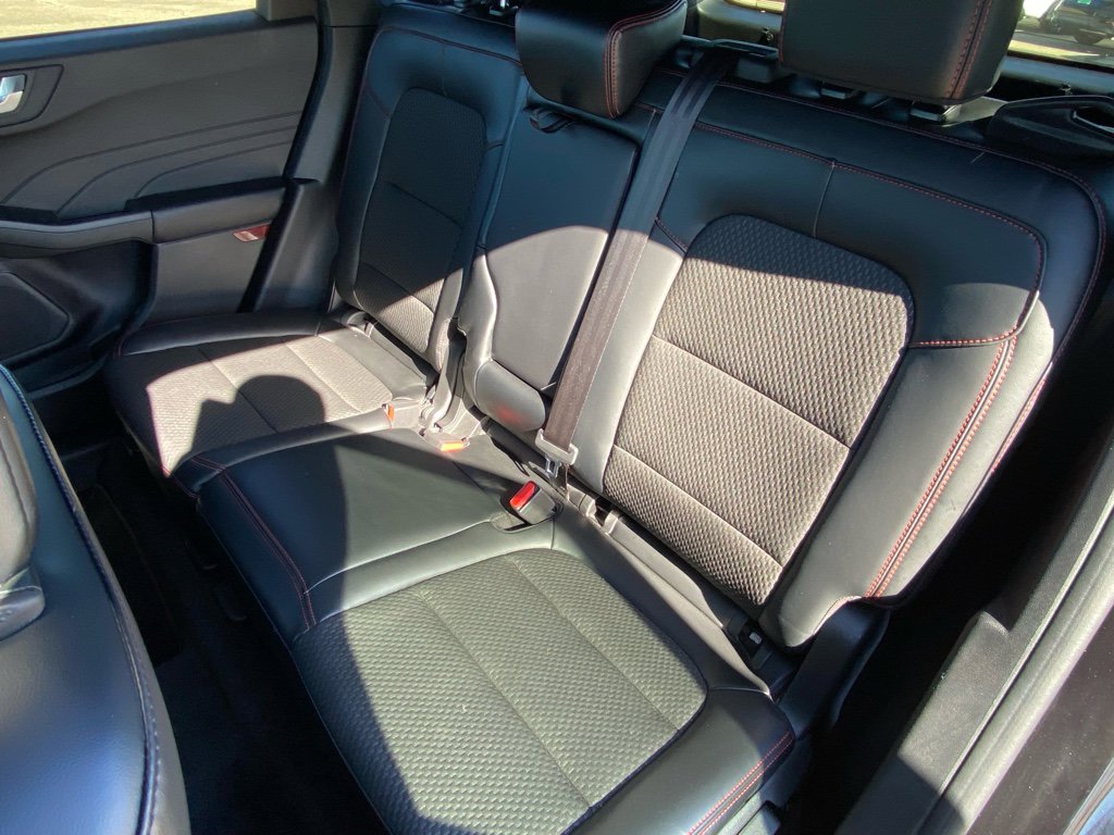 Used 2023 Ford Escape ST-Line w/ Tech Pack #1 AWD/4WD image 29