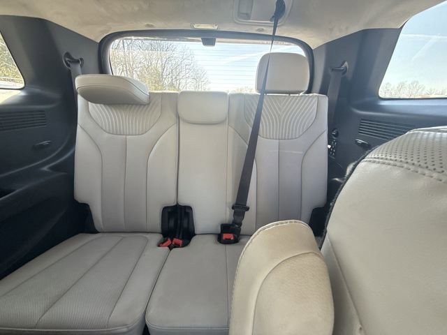 Used 2025 Hyundai Palisade Calligraphy FWD image 23