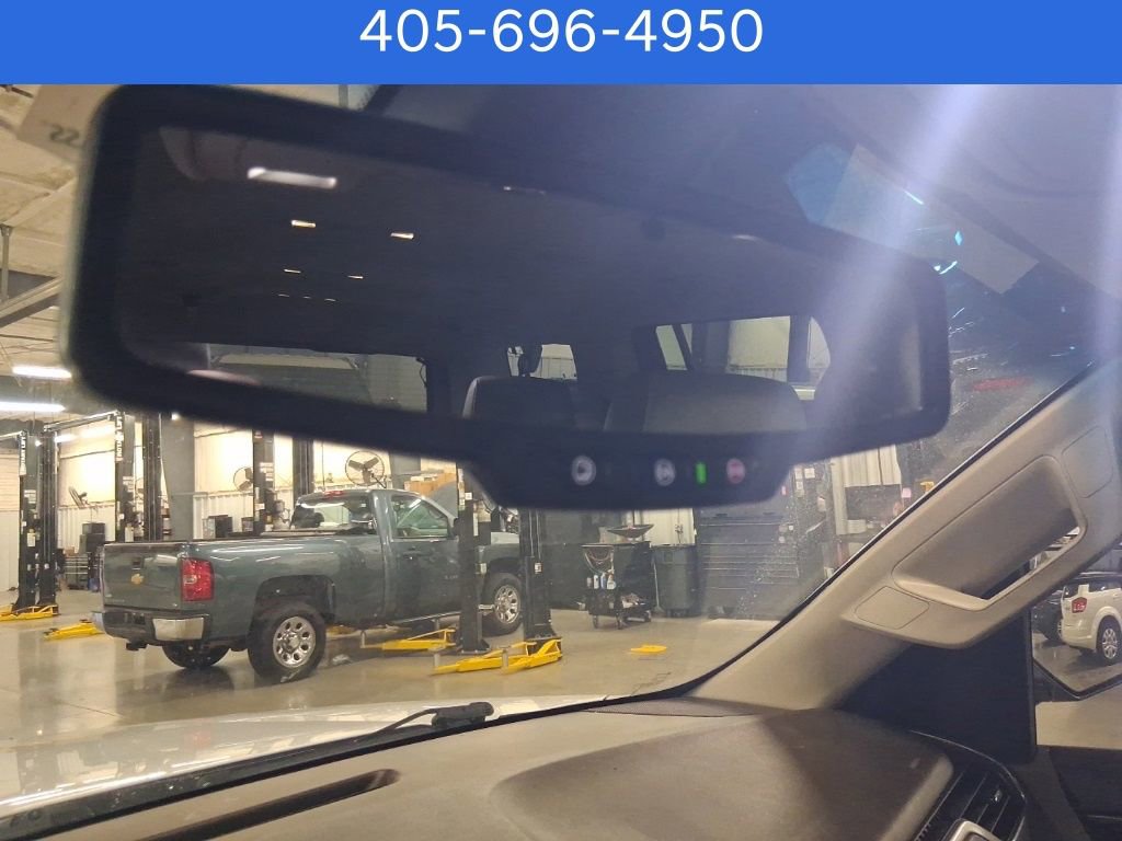 Used 2019 Chevrolet Suburban LT image 21