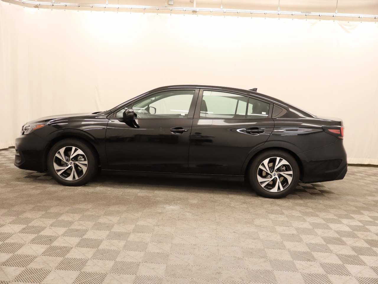 Used 2023 Subaru Legacy Premium image 2