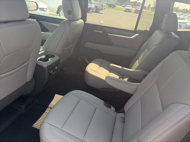 New 2026 GMC Acadia Elevation w/ Elevation Premium Package AWD/4WD image 11