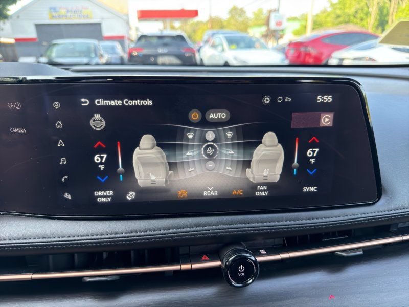 Used 2023 Nissan Ariya Evolve+ AWD/4WD image 26