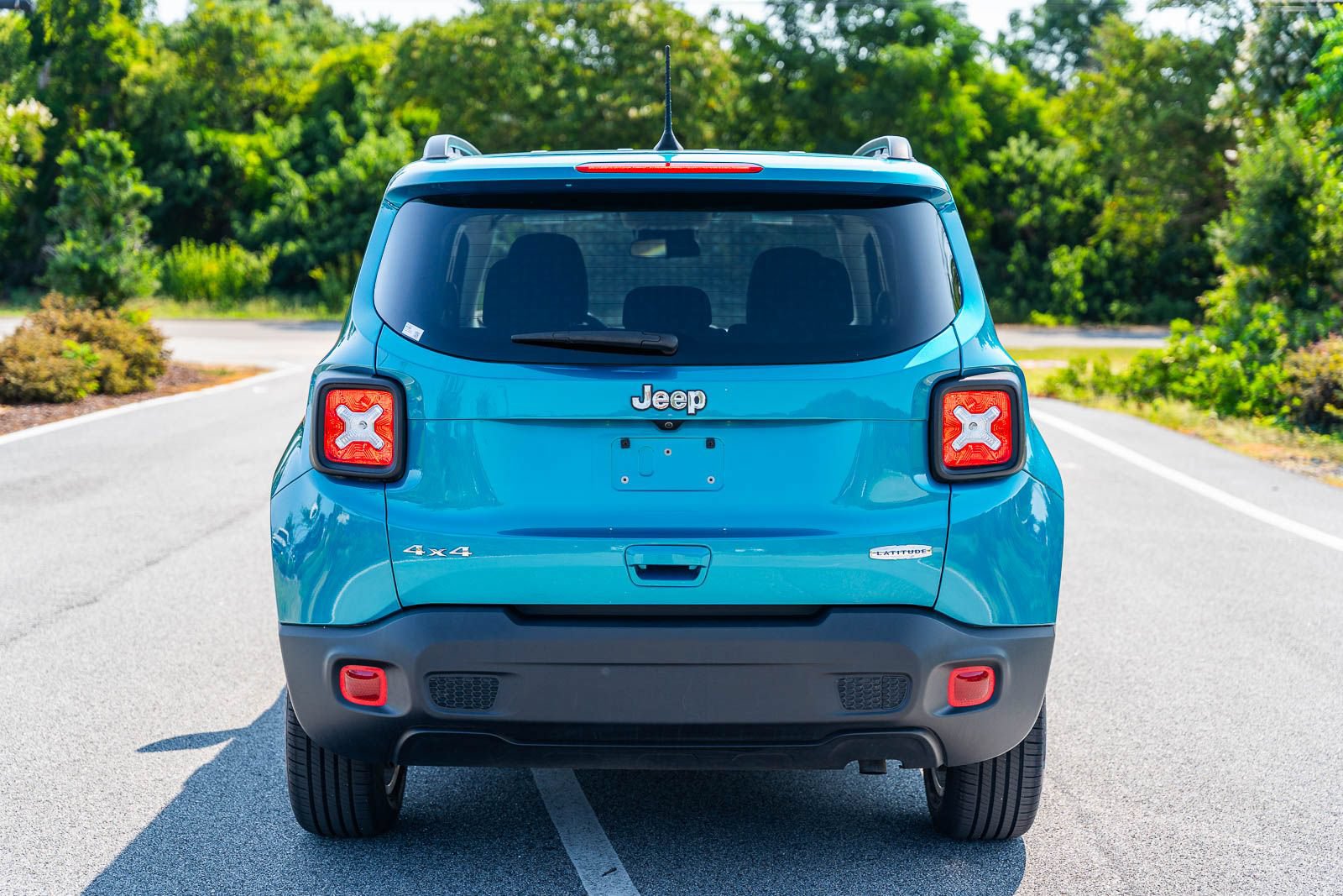 Used 2022 Jeep Renegade Latitude AWD/4WD image 6