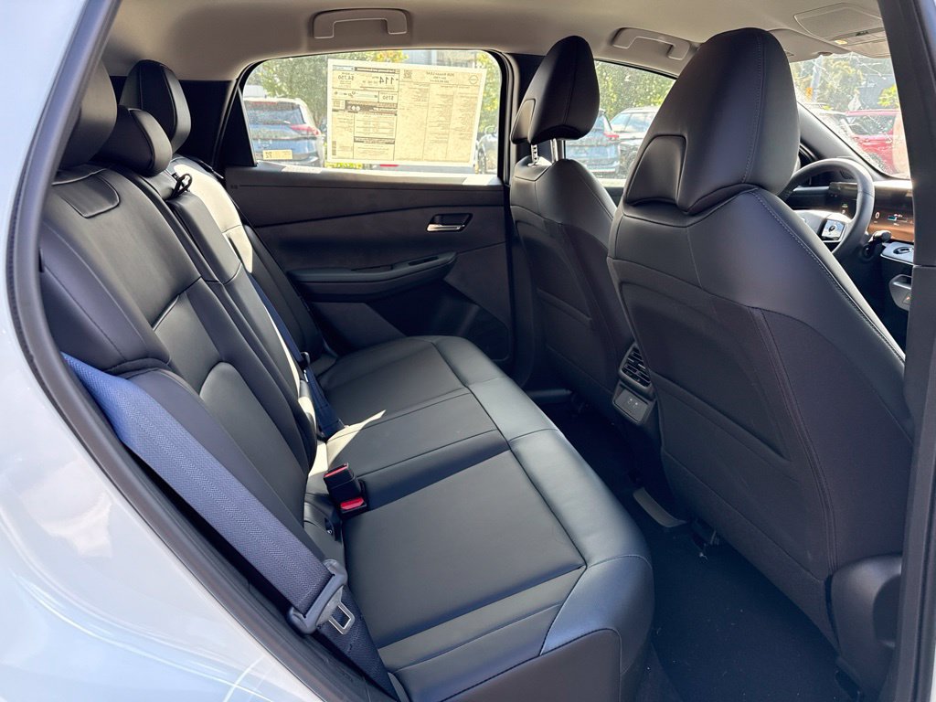New 2026 Nissan Leaf SV+ w/ Floor Mat Package (SV+) FWD image 10