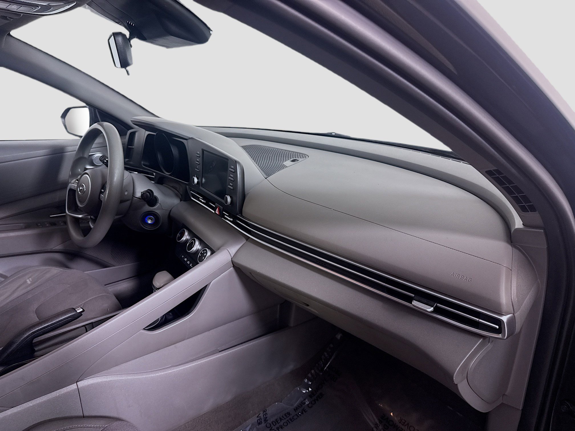 Used 2023 Hyundai Elantra SE image 29