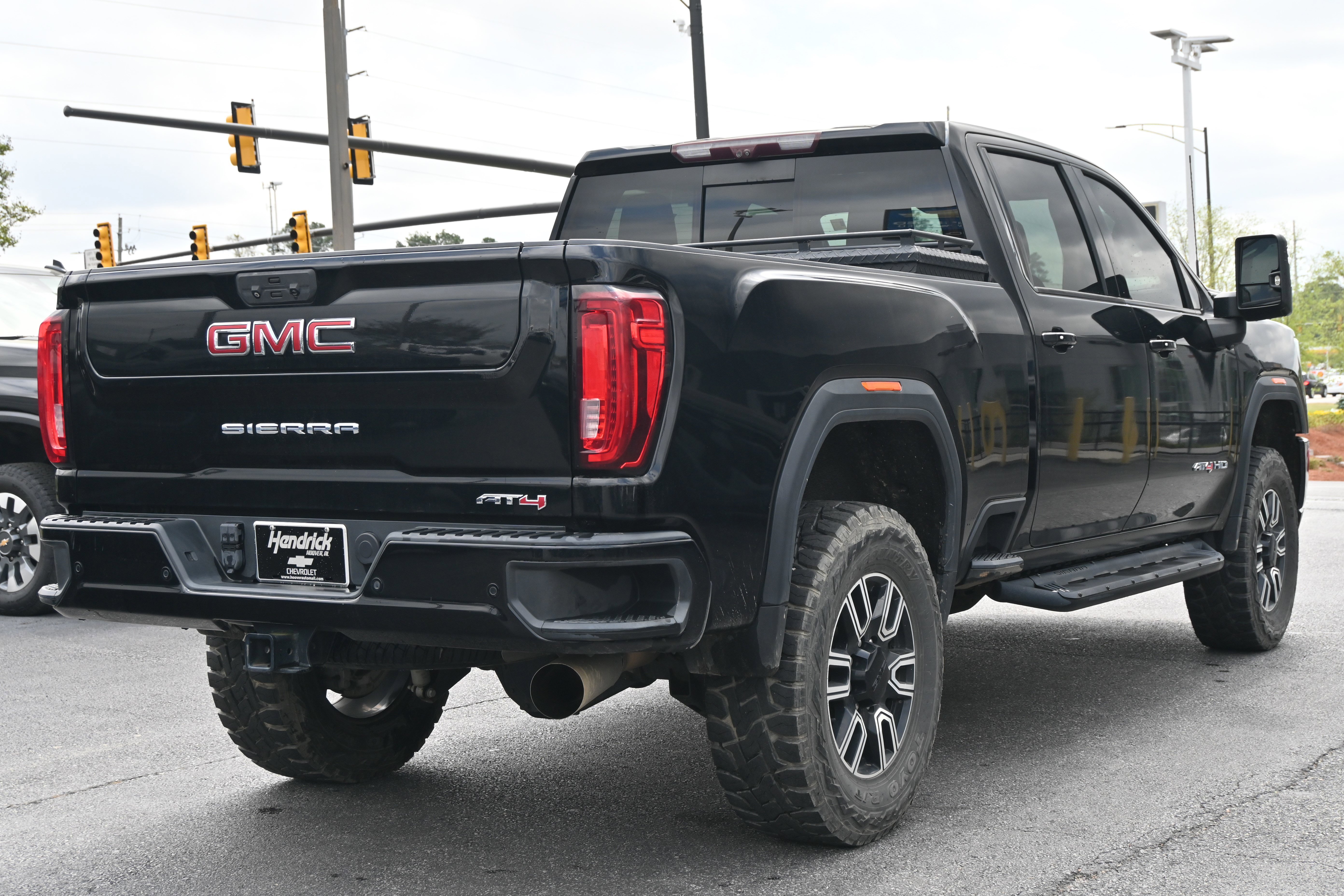 Used 2020 GMC Sierra 2500 AT4 w/ AT4 Premium Package image 15