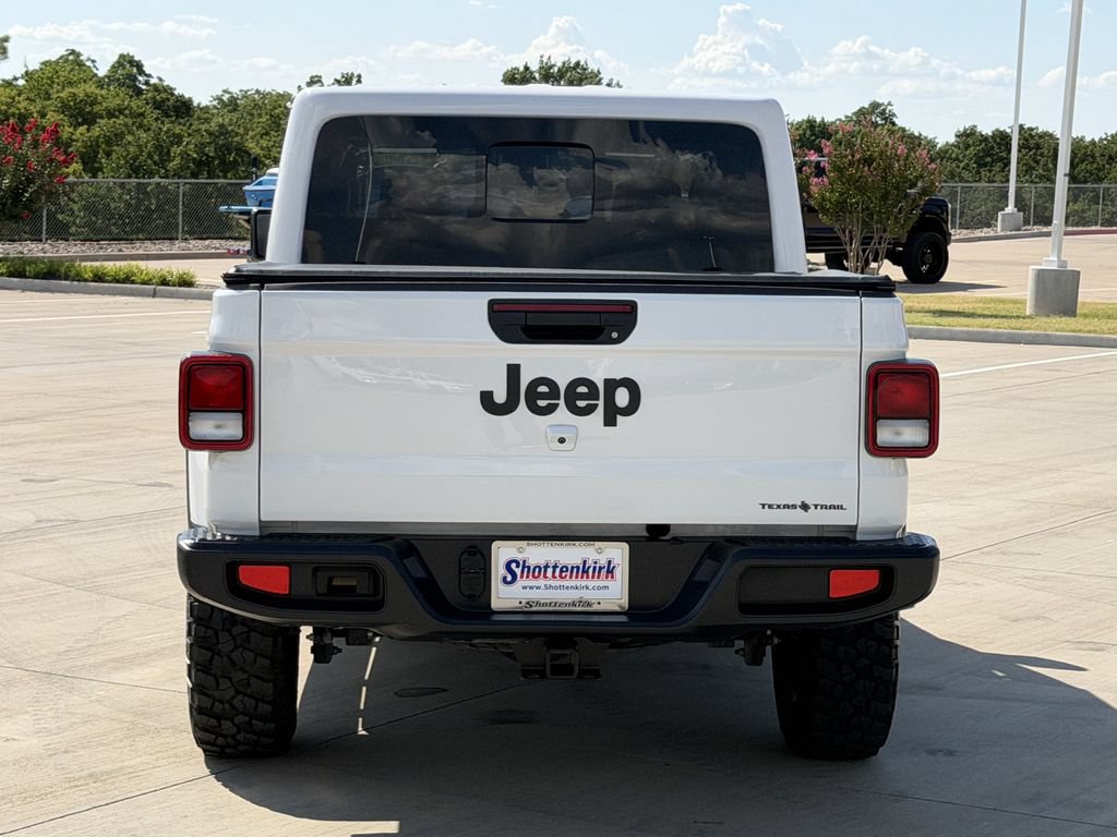 Used 2025 Jeep Gladiator Sport AWD/4WD image 5