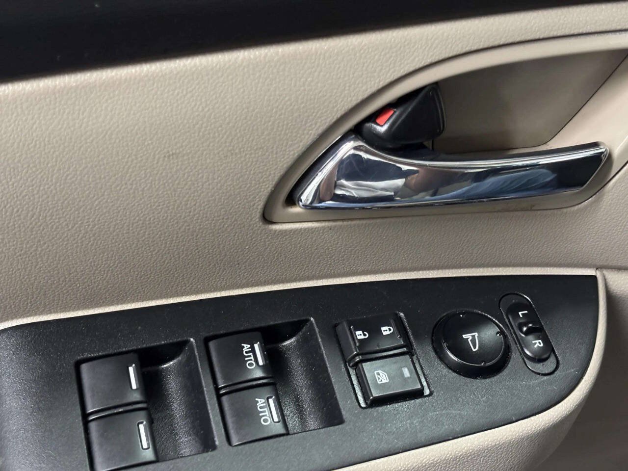 Used 2016 Honda Odyssey EX-L image 28