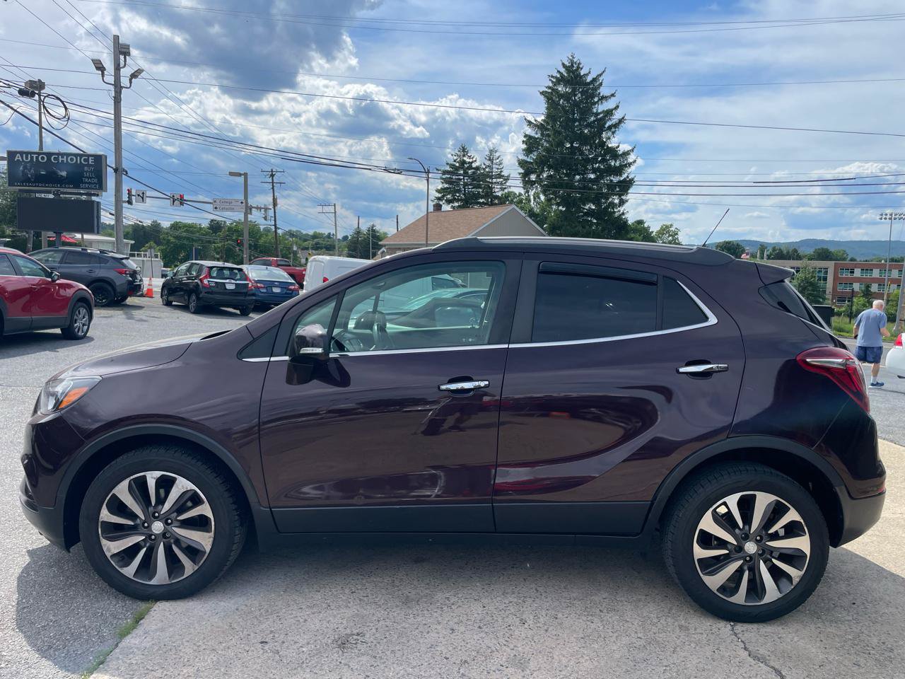 Used 2017 Buick Encore Essence FWD image 5