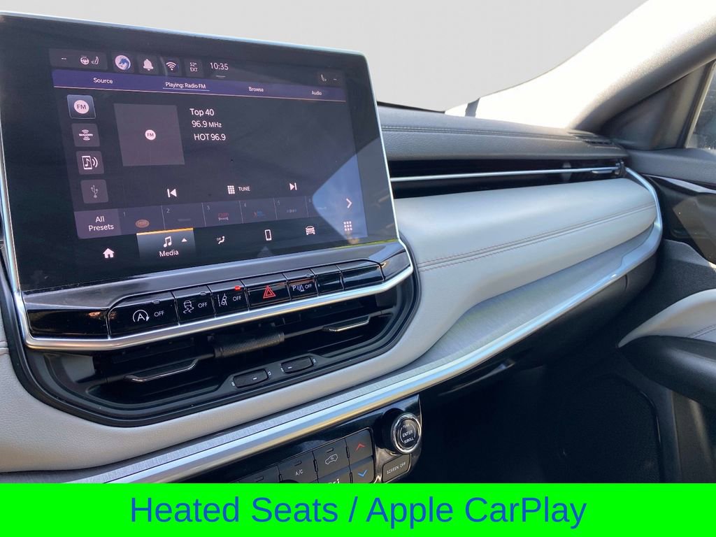 Used 2025 Jeep Compass Limited image 30