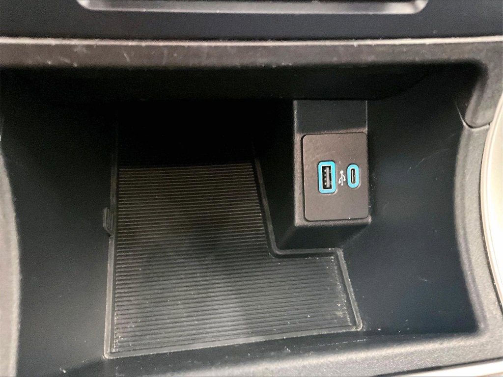 Used 2023 Ford Edge SEL image 26