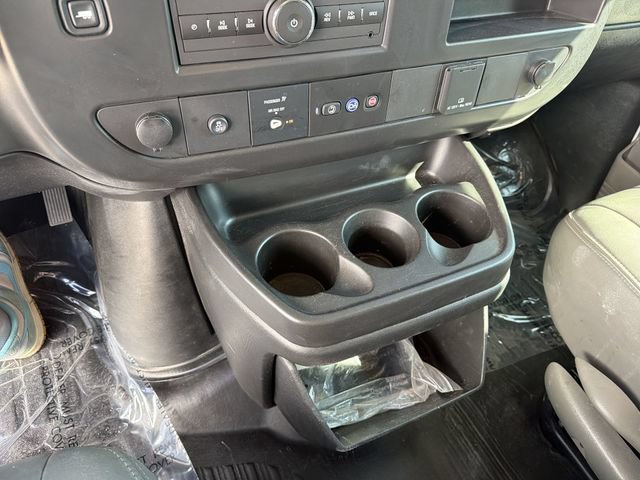 Used 2025 GMC Savana 2500 w/ Driver Convenience Package RWD image 21