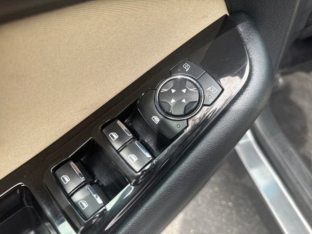 Used 2015 Ford Edge SEL AWD/4WD image 12