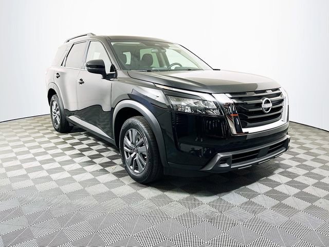 Used 2025 Nissan Pathfinder SV