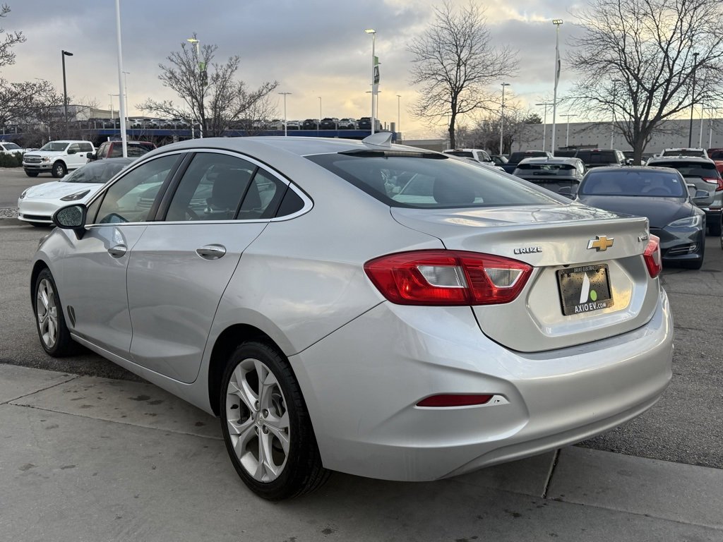 Used 2017 Chevrolet Cruze Premier image 5
