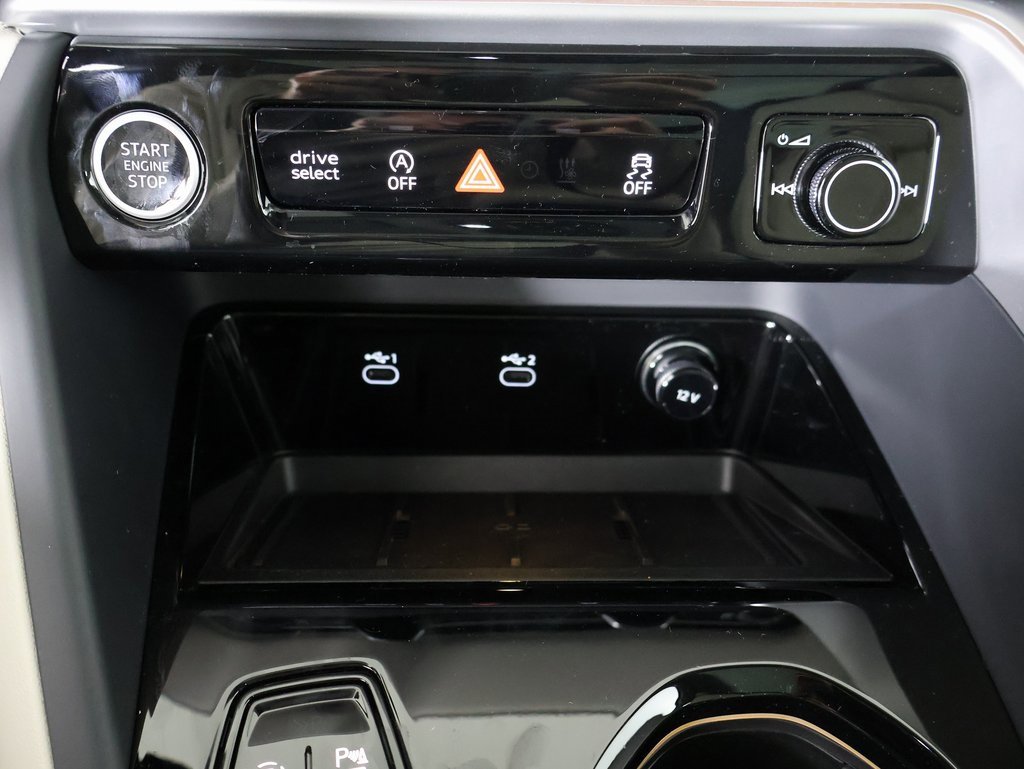 New 2025 Audi Q5 Prestige image 4
