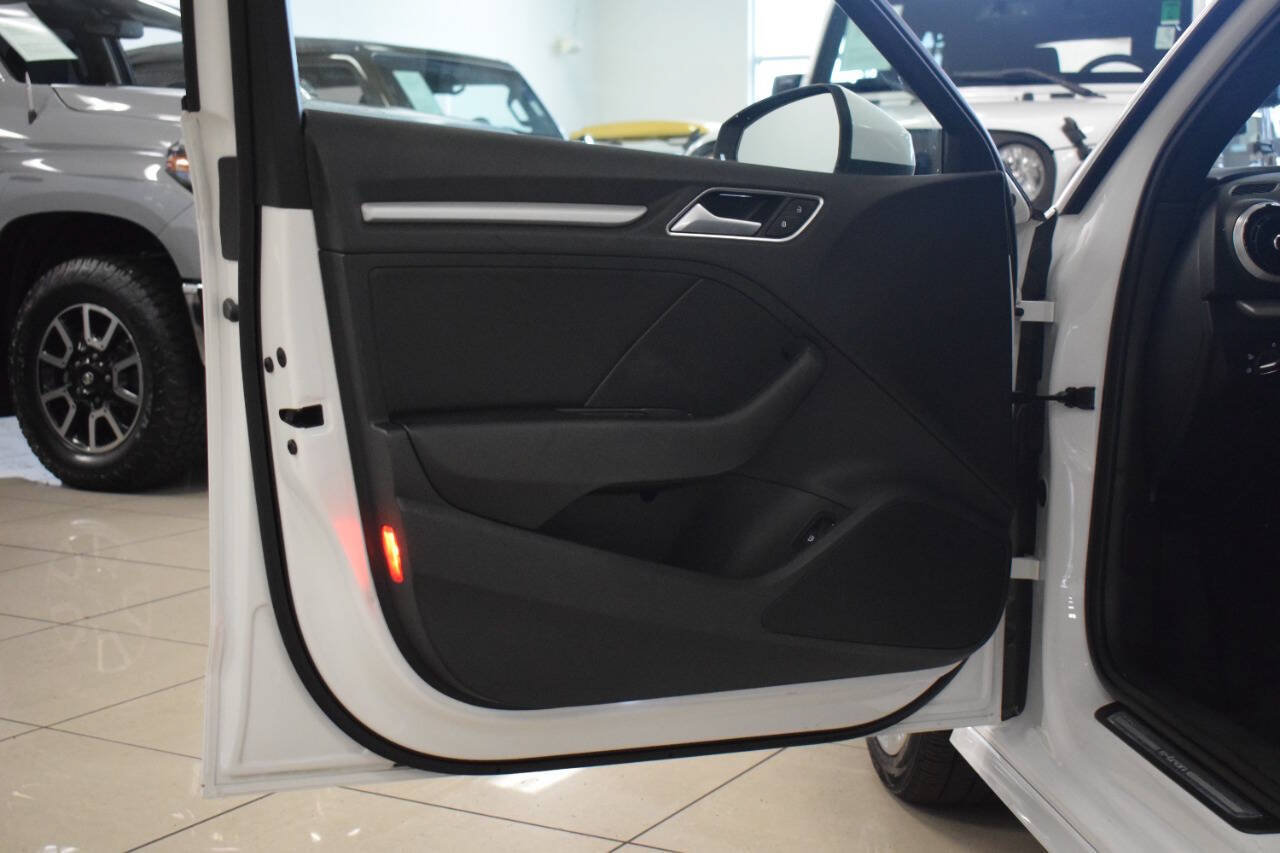 Used 2017 Audi A3 e-tron Premium FWD image 23
