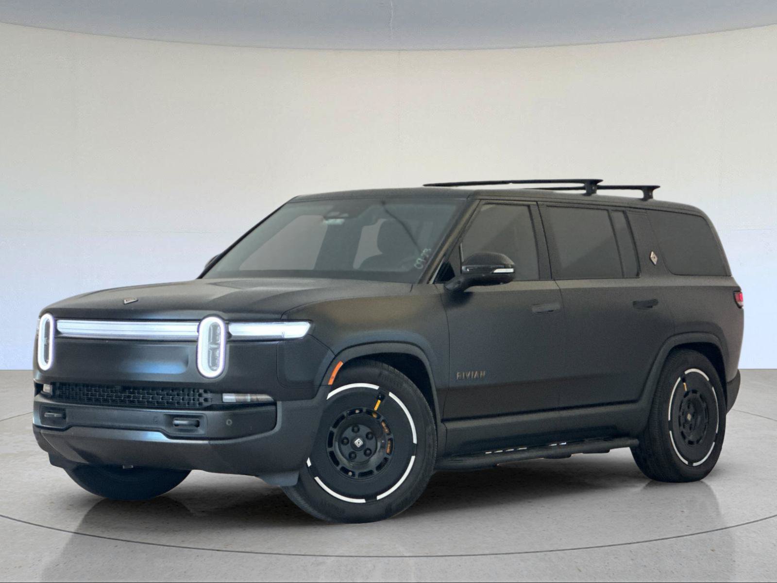 Used 2025 Rivian R1S Premium Dual