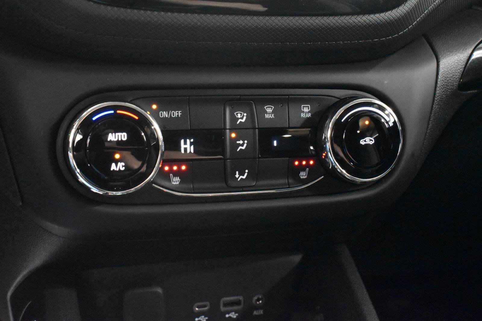Used 2023 Chevrolet TrailBlazer LT w/ Convenience Package AWD/4WD image 19