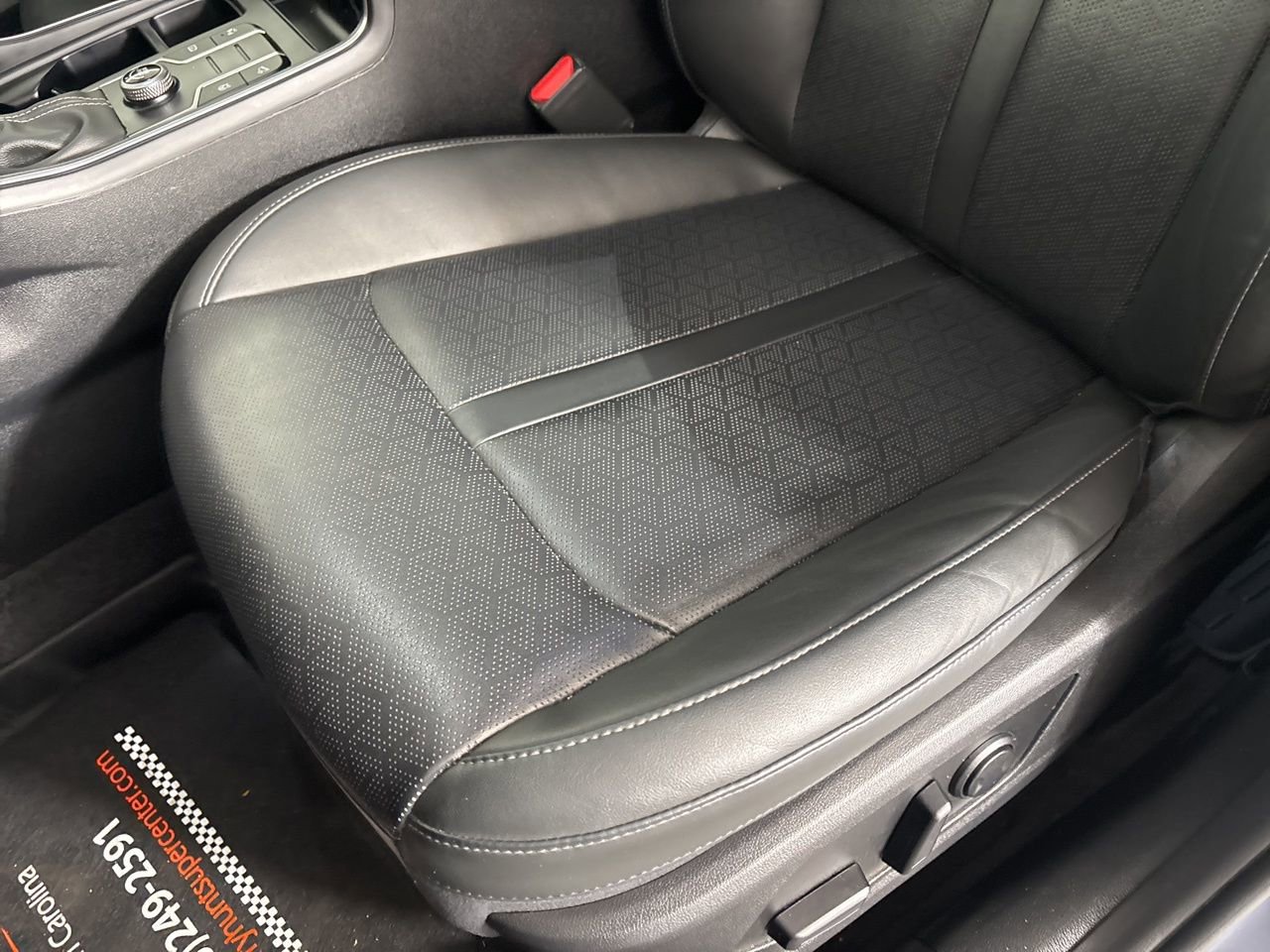 Used 2023 Kia Sorento S w/ Panoramic Sunroof Package FWD image 10